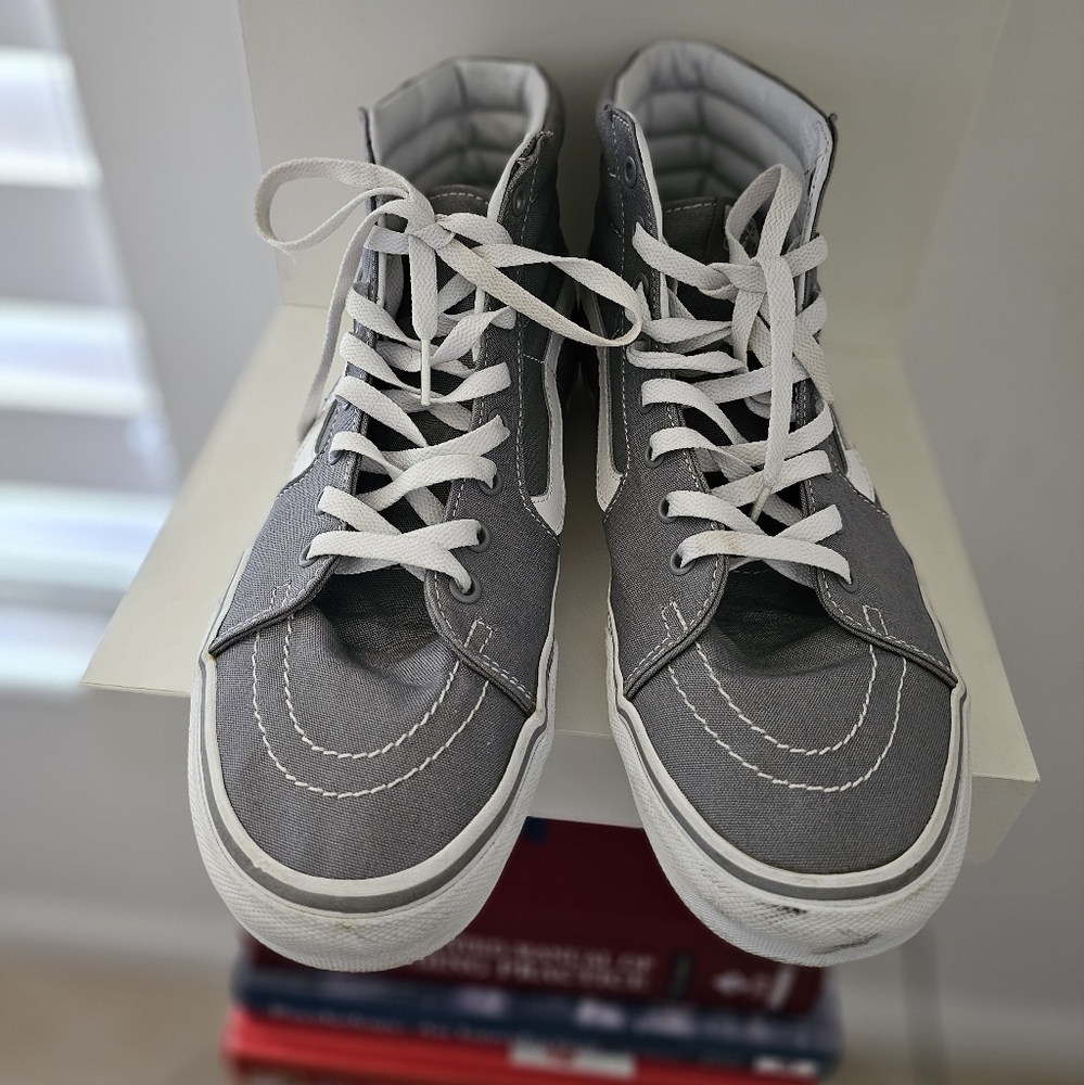 Men's Vans sneakers ,size 11, good used condition with signs of wear. See pics